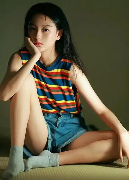 《进击的巨人》封面